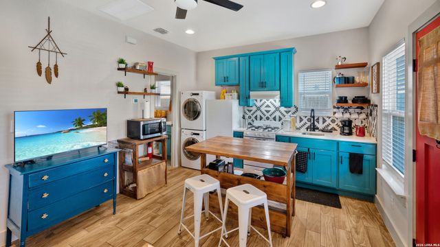 1227 Mason, San Antonio, TX 78208