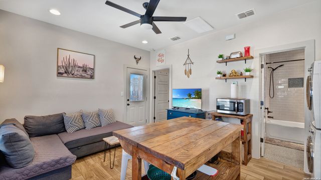 1227 Mason, San Antonio, TX 78208
