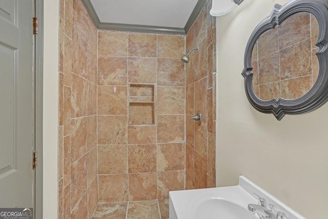 474 Russell Ridge Drive, Lawrenceville, GA 30043
