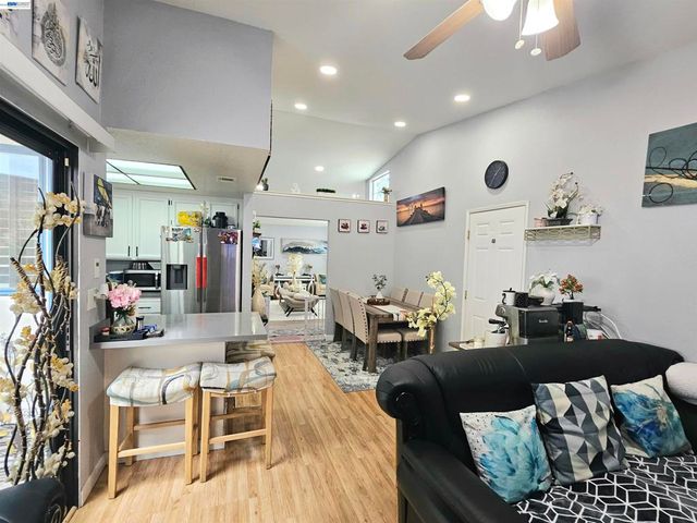 20 Dunes Way, Antioch, CA 94509