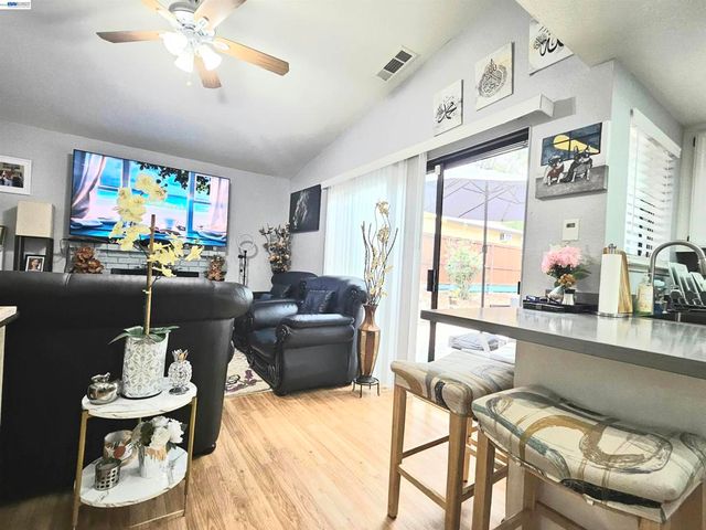 20 Dunes Way, Antioch, CA 94509
