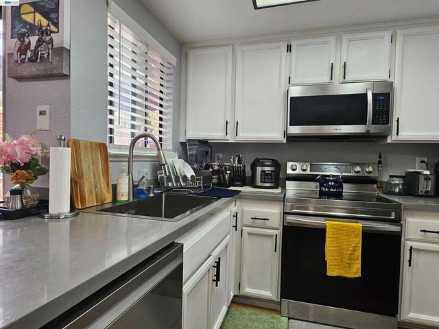 20 Dunes Way, Antioch, CA 94509