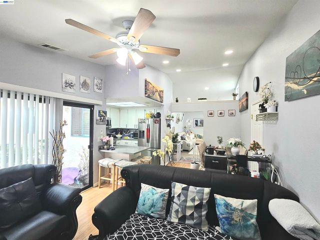 20 Dunes Way, Antioch, CA 94509