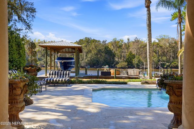 87 ROSCOE Boulevard N, Ponte Vedra Beach, FL 32082