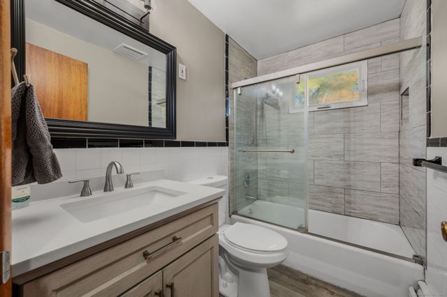 84 Camp Street, Middletown, CT 06457