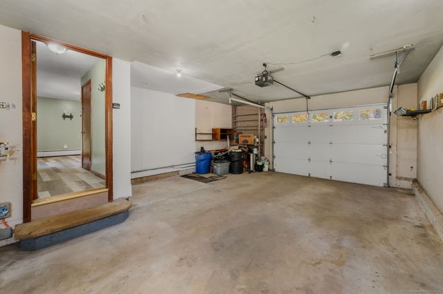 84 Camp Street, Middletown, CT 06457