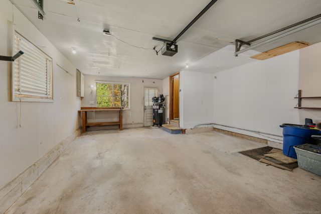 84 Camp Street, Middletown, CT 06457