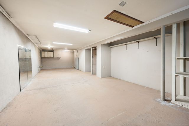 84 Camp Street, Middletown, CT 06457