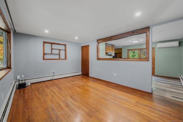 84 Camp Street, Middletown, CT 06457