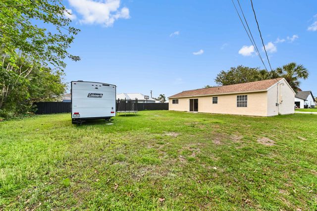 2441 SE University Terrace, Port St. Lucie, Port St Lucie, FL 34952