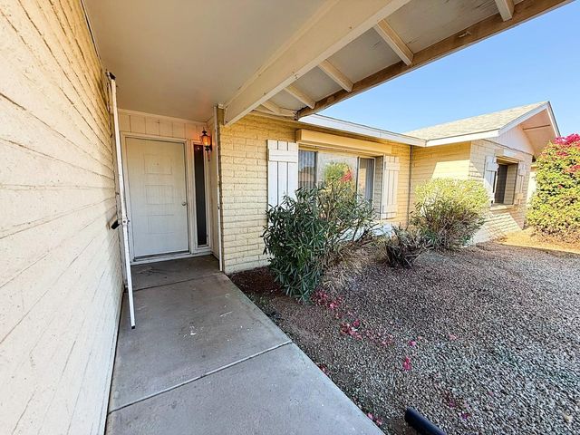 5208 W Calavar Road, Glendale, AZ 85306