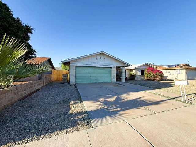 5208 W Calavar Road, Glendale, AZ 85306