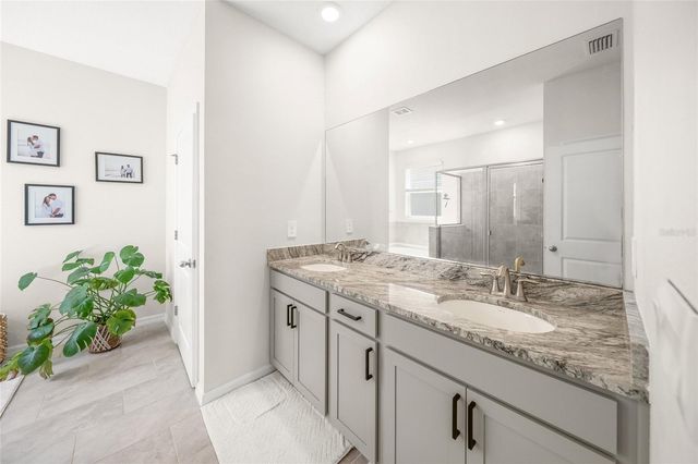 2013 MIDNIGHT PEARL DRIVE, Sarasota, FL 34240
