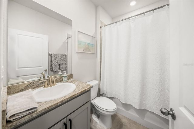 2013 MIDNIGHT PEARL DRIVE, Sarasota, FL 34240