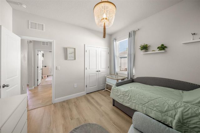 2013 MIDNIGHT PEARL DRIVE, Sarasota, FL 34240