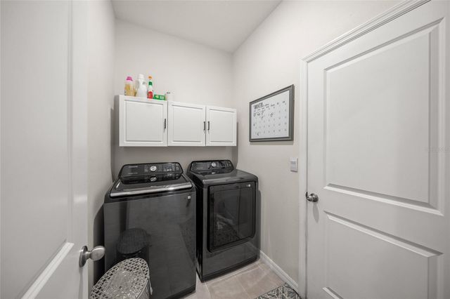 2013 MIDNIGHT PEARL DRIVE, Sarasota, FL 34240