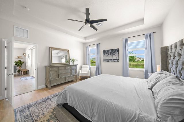 2013 MIDNIGHT PEARL DRIVE, Sarasota, FL 34240