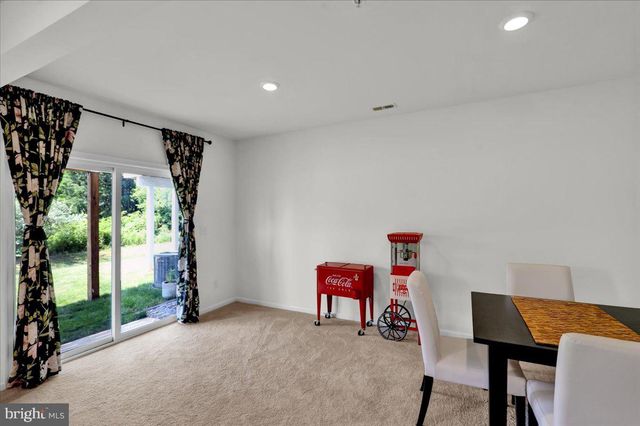 3250 KRISTA LN, Chester Springs, PA 19425