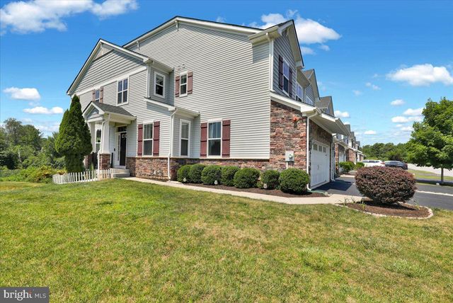 3250 KRISTA LN, Chester Springs, PA 19425