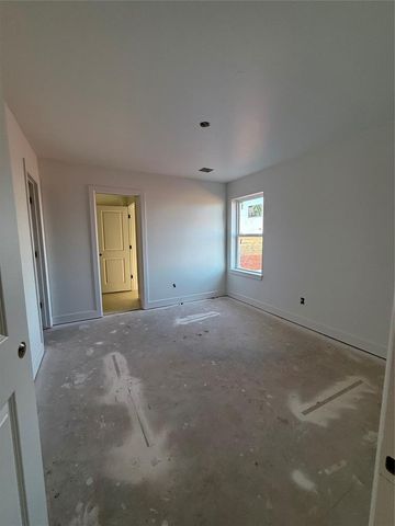 2692 S May Avenue, Guthrie, OK 73044