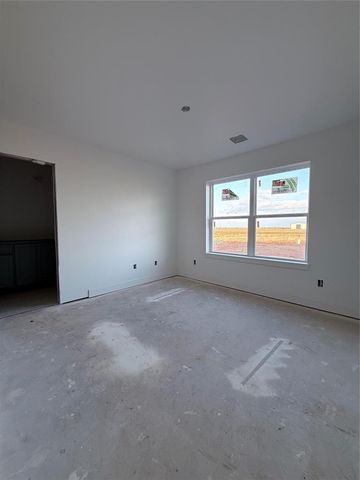 2692 S May Avenue, Guthrie, OK 73044