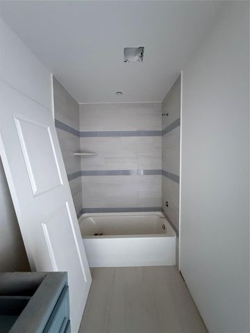 2692 S May Avenue, Guthrie, OK 73044