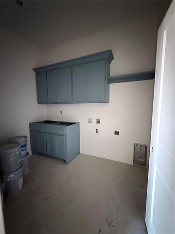 2692 S May Avenue, Guthrie, OK 73044