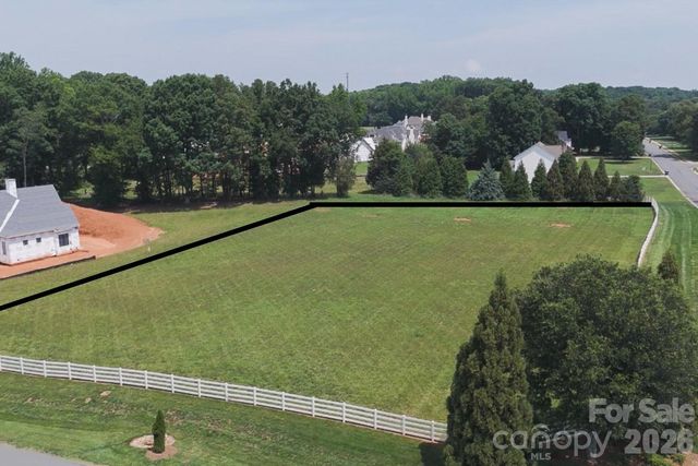6421 Joli Cheval Lane, Mint Hill, NC 28227