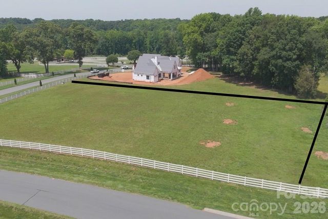 6421 Joli Cheval Lane, Mint Hill, NC 28227