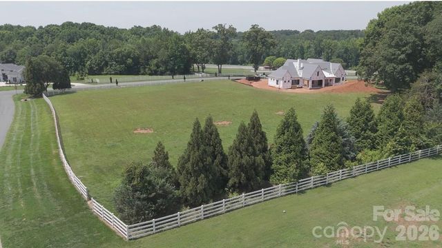 6421 Joli Cheval Lane, Mint Hill, NC 28227