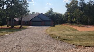 104741 Secretariat Trail, Mcloud, OK 74851