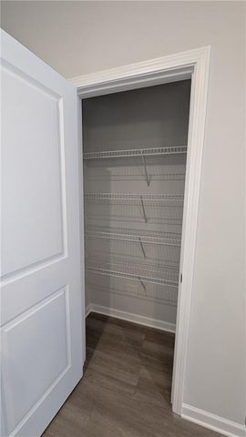 427 Lanier Circle, Woodstock, GA 30189