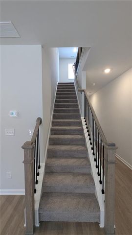 427 Lanier Circle, Woodstock, GA 30189