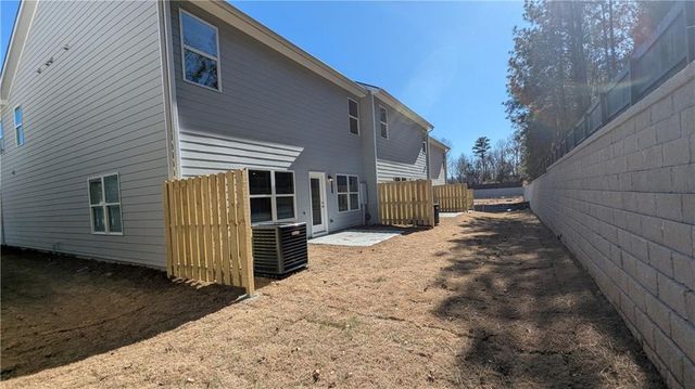 427 Lanier Circle, Woodstock, GA 30189