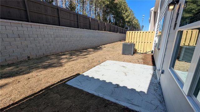 427 Lanier Circle, Woodstock, GA 30189