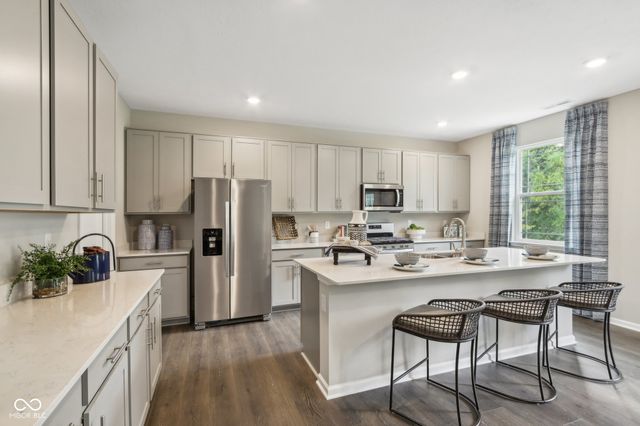 7744 Magnolia Street, New Palestine, IN 46163