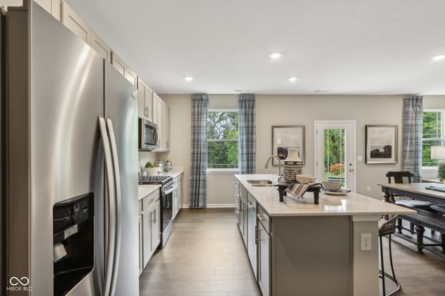 7744 Magnolia Street, New Palestine, IN 46163