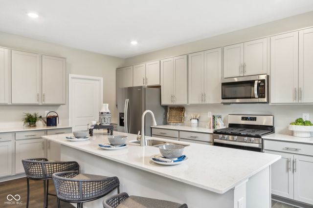 7744 Magnolia Street, New Palestine, IN 46163