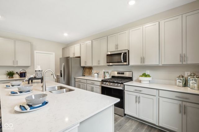 7744 Magnolia Street, New Palestine, IN 46163