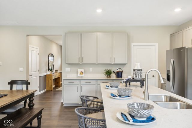 7744 Magnolia Street, New Palestine, IN 46163