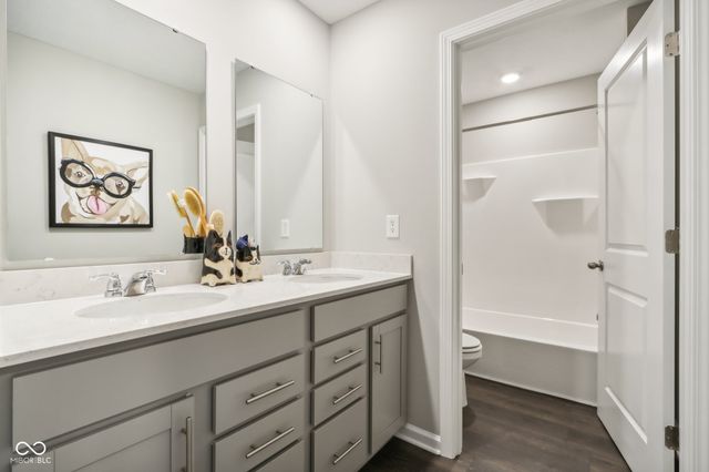 7744 Magnolia Street, New Palestine, IN 46163