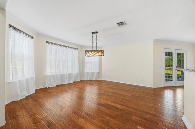 311 Creekview Circle, Crandall, TX 75114