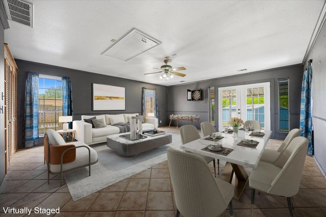 311 Creekview Circle, Crandall, TX 75114