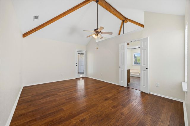 311 Creekview Circle, Crandall, TX 75114