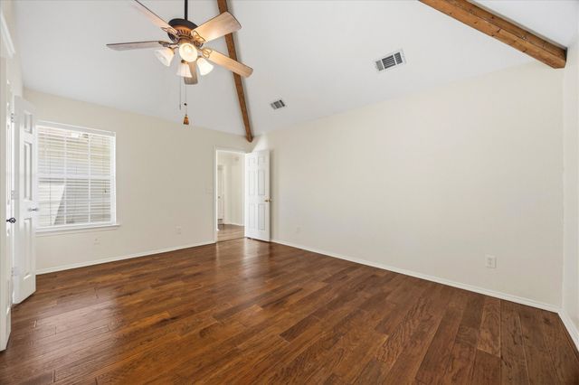 311 Creekview Circle, Crandall, TX 75114