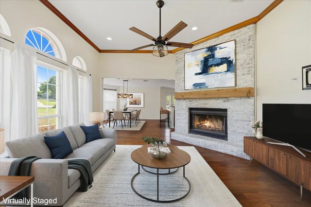 311 Creekview Circle, Crandall, TX 75114