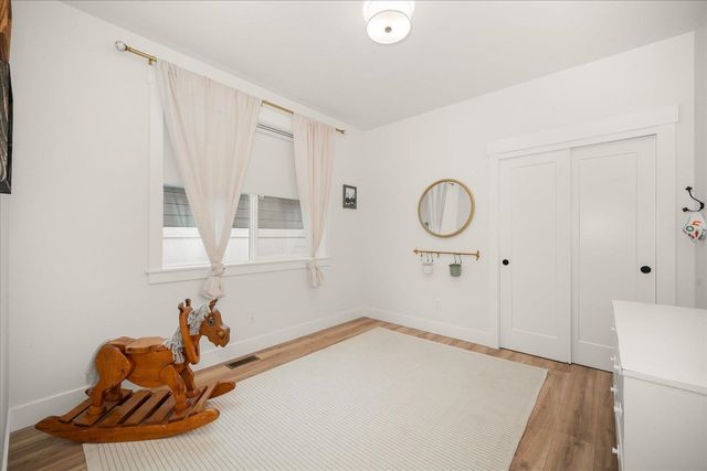 1824 N Jakeman Ct, Greenacres, WA 99016