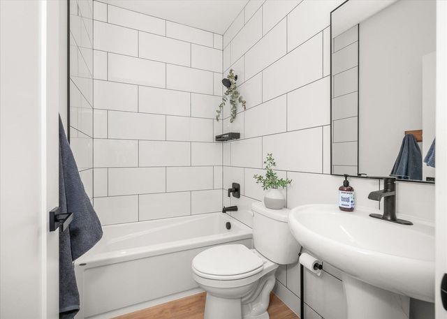 1824 N Jakeman Ct, Greenacres, WA 99016