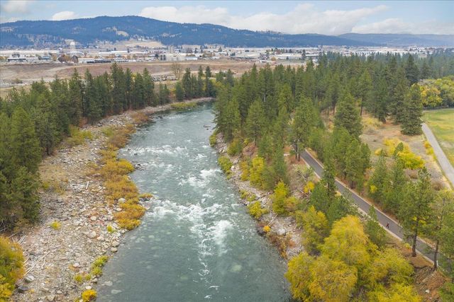 1824 N Jakeman Ct, Greenacres, WA 99016