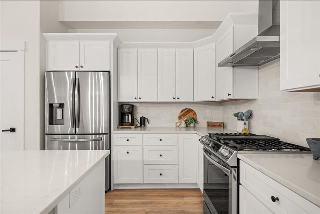 1824 N Jakeman Ct, Greenacres, WA 99016